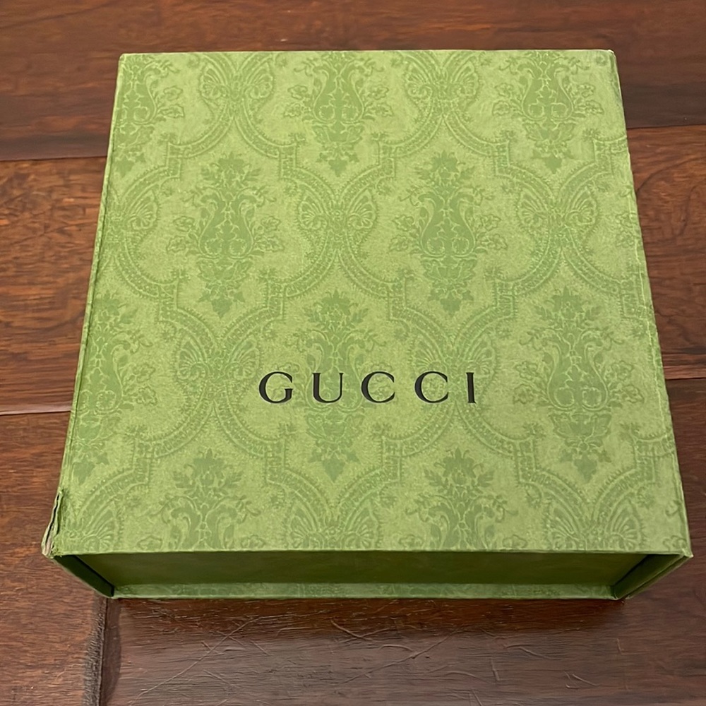 Gucci- Mens Belt.